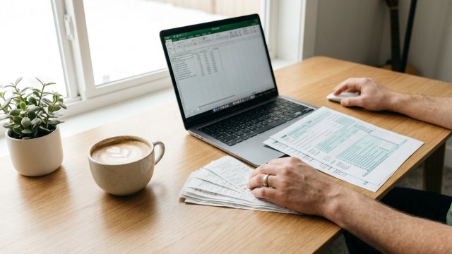 Steuern sparen als Arbeitnehmer: Die wichtigsten Strategien und Tipps